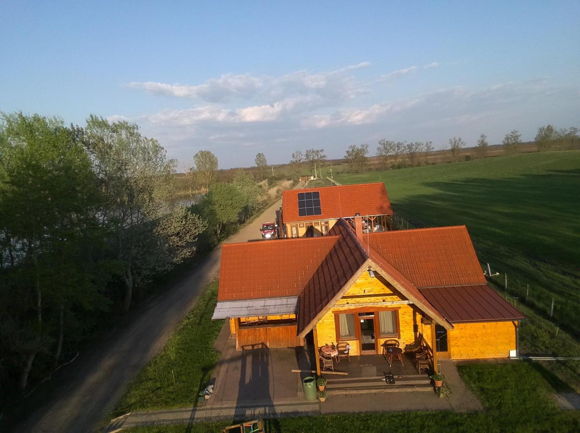 TiszaeszlarTomajor Vendeghazak公寓 外观 照片