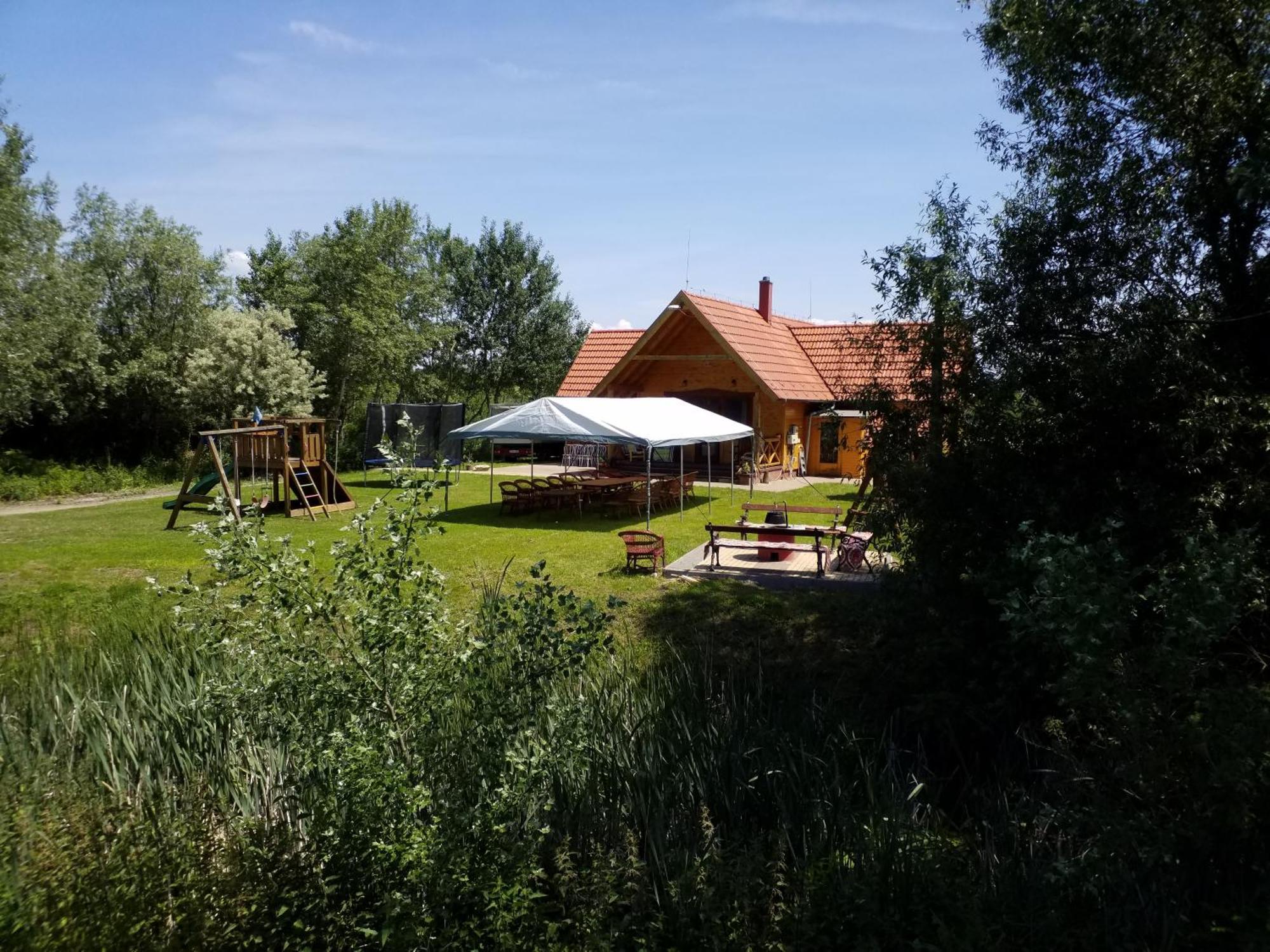 TiszaeszlarTomajor Vendeghazak公寓 外观 照片
